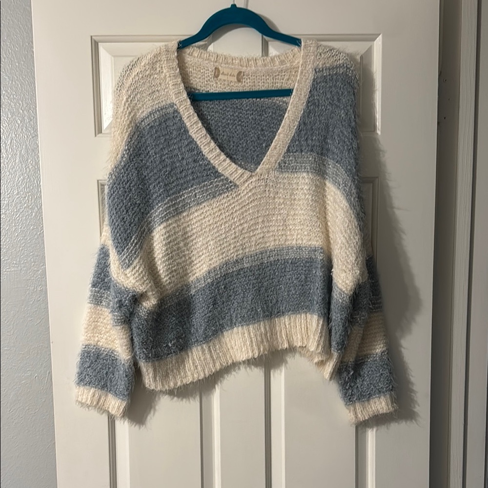 Cozy Cropped Striped V-Neck Sweater - Blue and Cream